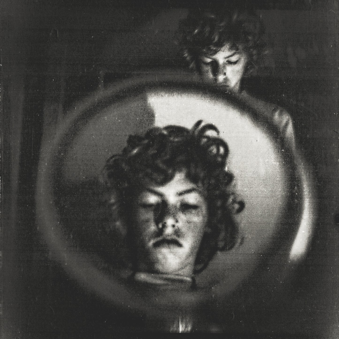 Götz Schrage - Selbstporträt im Spiegel, 1975 - Galerie Rudolf Leeb
